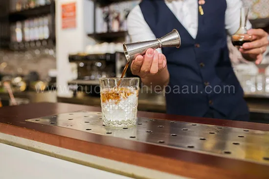 Bí Quyết Làm Cocktail White Russian Đầy Lôi Cuốn