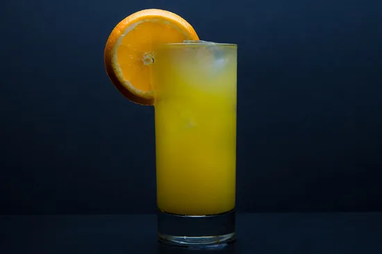 Bí Quyết Pha Chế Cocktail Harvey Wallbanger