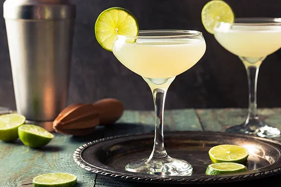 Cách Làm Cocktail Daiquiri Từ Rượu Rhum